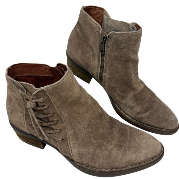 Born Bessie Taupe Suede Ankle Boots F36455 Sz 8.5 Low Heel Side Zip Lace Details - Picture 1 of 13